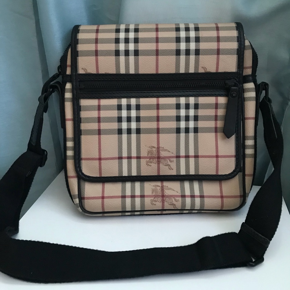 🚲BURBERRY🚲 - Picture 1 of 4